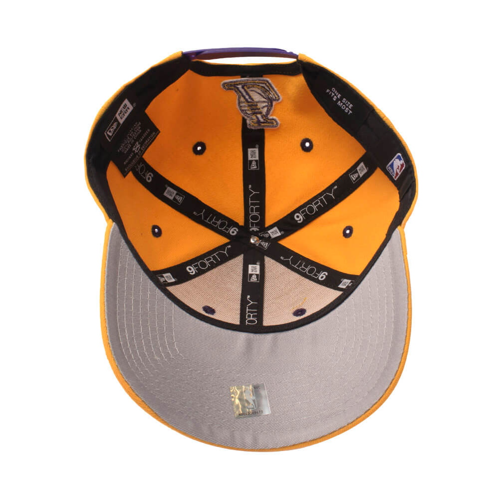 Bone-New-Era-9Forty-Official-Los-Angeles-Lakers-Masculino-5