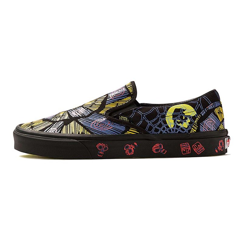 Tenis-Vans-X-Disney-Classic-Slip-On-Multicolor