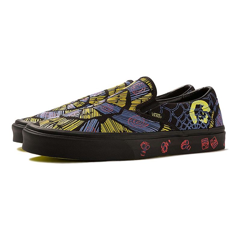 Tenis-Vans-X-Disney-Classic-Slip-On-Multicolor-5