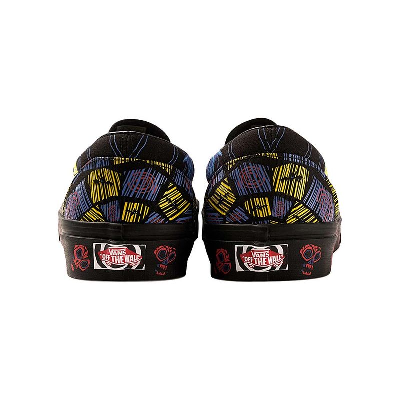 Tenis-Vans-X-Disney-Classic-Slip-On-Multicolor-6