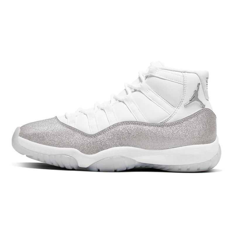 Tenis-Air-Jordan-11-Retro-Feminino-Branco