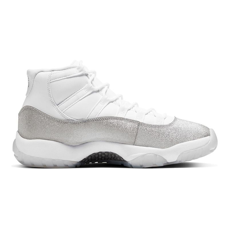 Tenis-Air-Jordan-11-Retro-Feminino-Branco-3