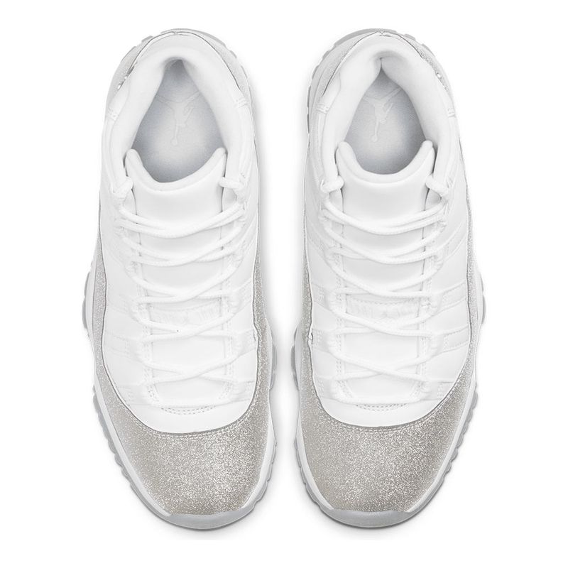 Tenis-Air-Jordan-11-Retro-Feminino-Branco-4