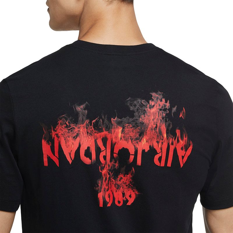 Camiseta-Jordan-AJ4-Graphic-Masculina-Preta-4