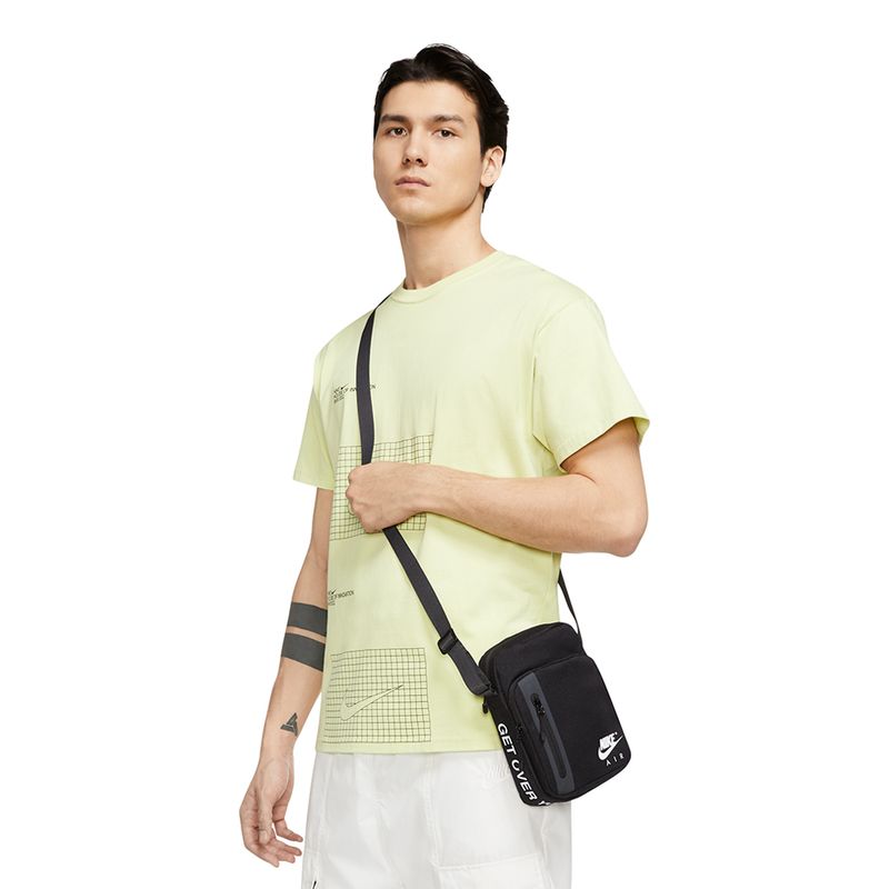 Bolsa-Nike-Tech-Preta