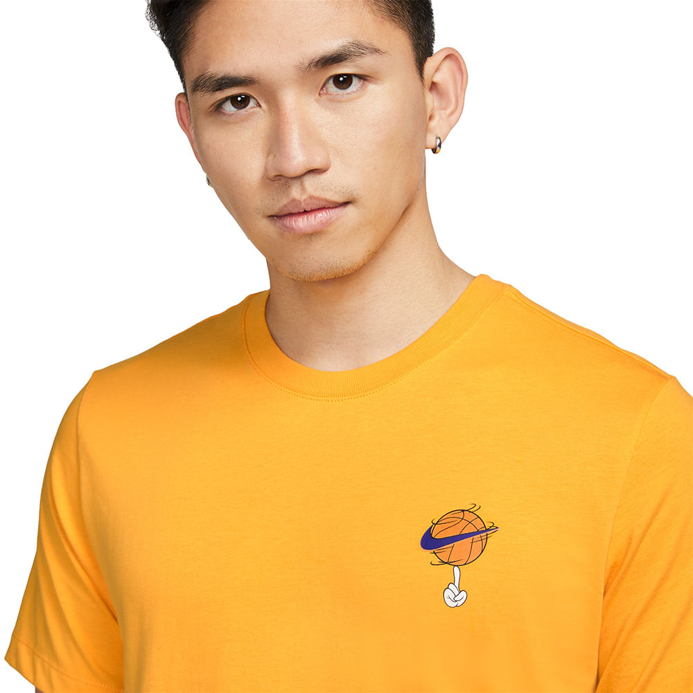 Camiseta-Nike-x-Space-Jam-2-Masculina-Amarela-3