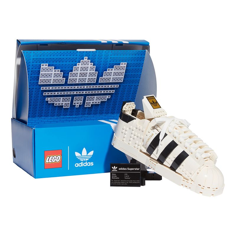 LEGO-x-adidas-Originals-Superstar-Branco