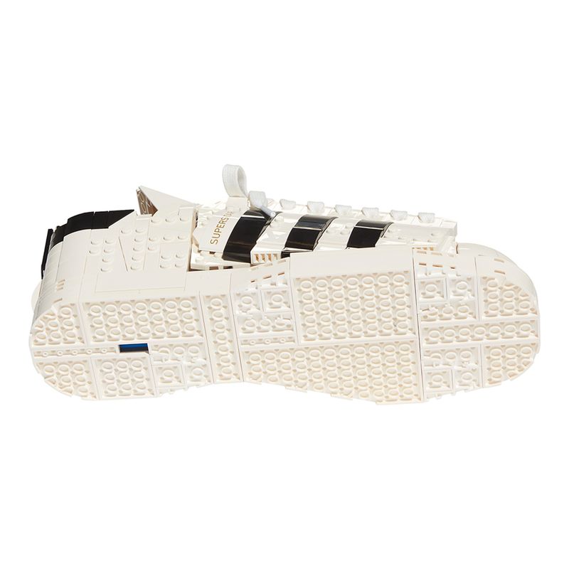 LEGO-x-adidas-Originals-Superstar-Branco-3