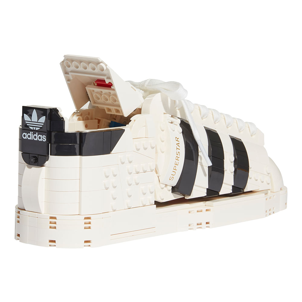 LEGO-x-adidas-Originals-Superstar-Branco-4