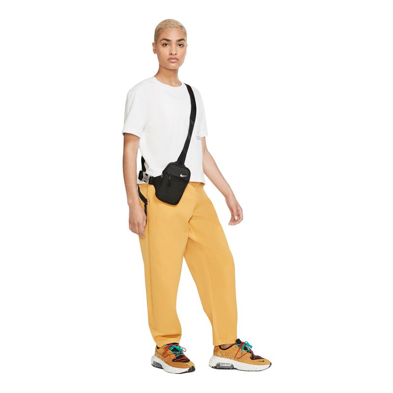 Bolsa-Nike-Sportswear-Essentials-Preta