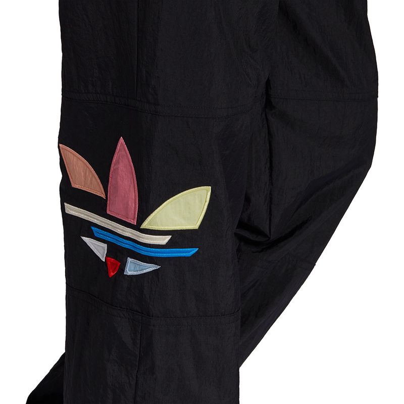 Calca-adidas-Adicolor-Feminina-Preta-4