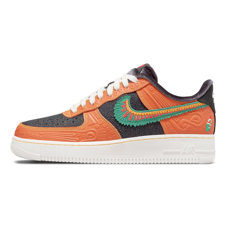 Tenis-Nike-Air-Force-1-07-Masculino-Laranja