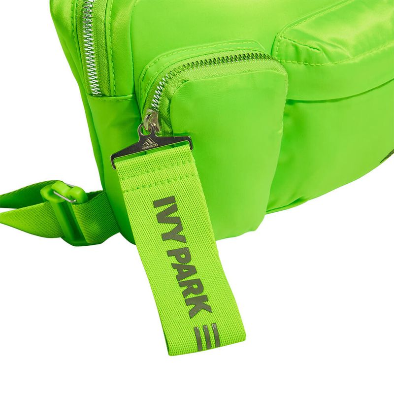 Mochila-adidas-x-Ivy-Park-Verde-4
