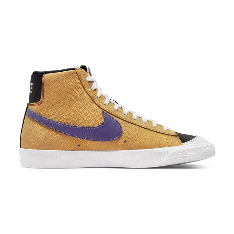Tenis-Nike-Blazer-Mid-77-EMB-Masculino-3