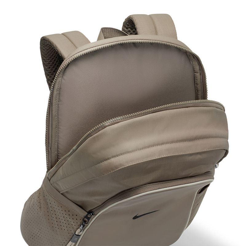 Mochila-Nike-Essentials-Cinza-5