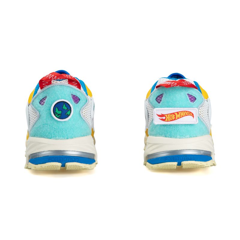 Tenis-adidas-Sean-Wotherspoon-x-Hot-Wheels-Superturf