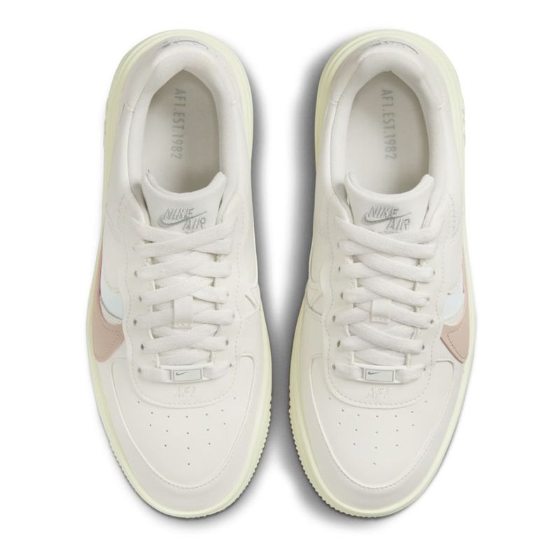 Tenis-Nike-Air-Force-1-PLT.AF.ORM-Feminino