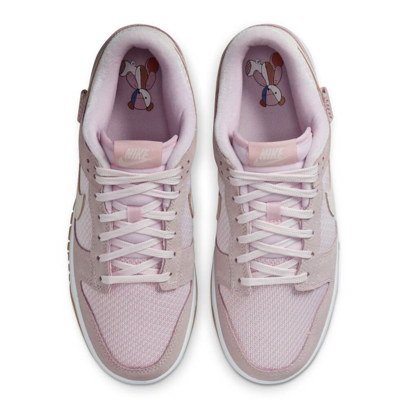 Tenis-Nike-Dunk-Low-SE-Bear-Feminino