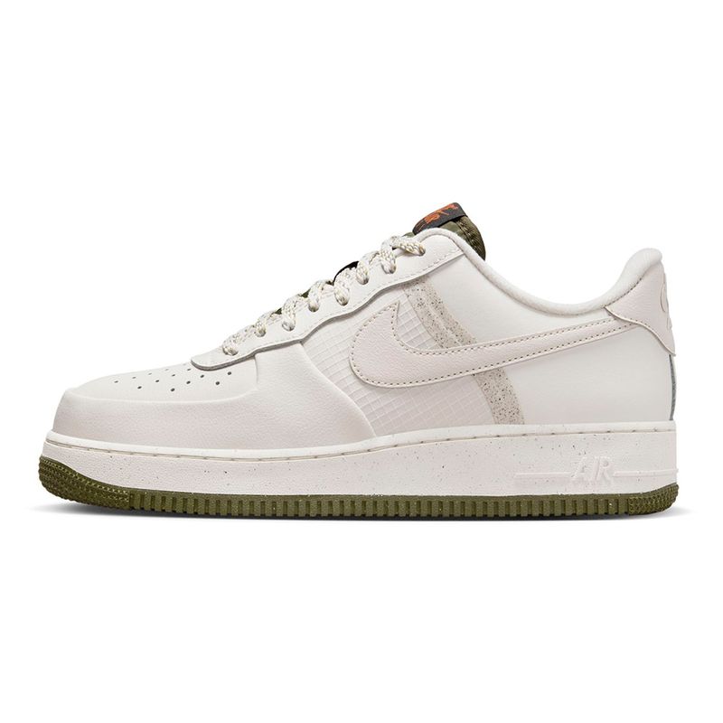 Tenis-Nike-Air-Force-1--07-LV8-Masculino