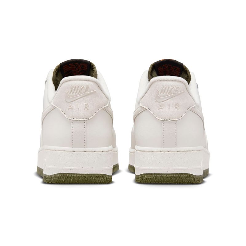 Tenis-Nike-Air-Force-1--07-LV8-Masculino
