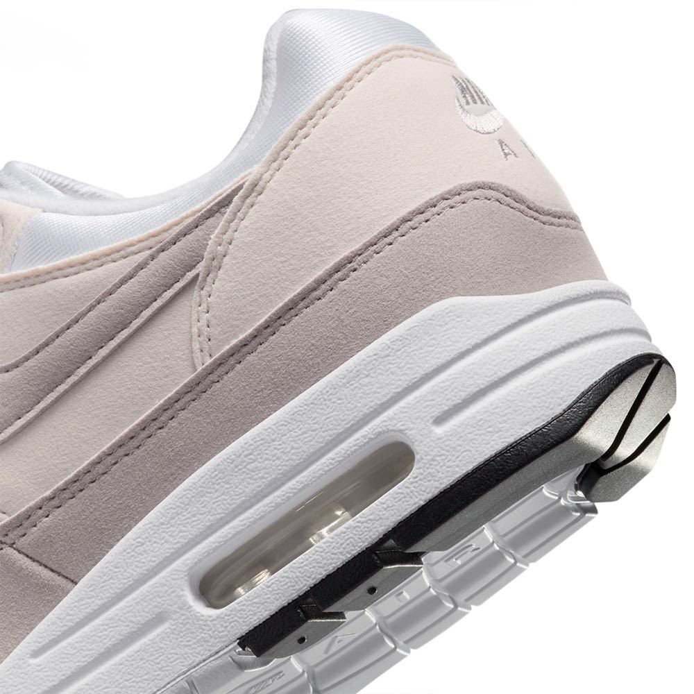 Tenis-Nike-Air-Max-1-Feminino