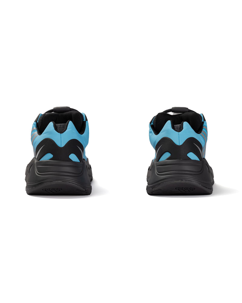 Tenis-adidas-Yeezy-Bosst-700-Masculino
