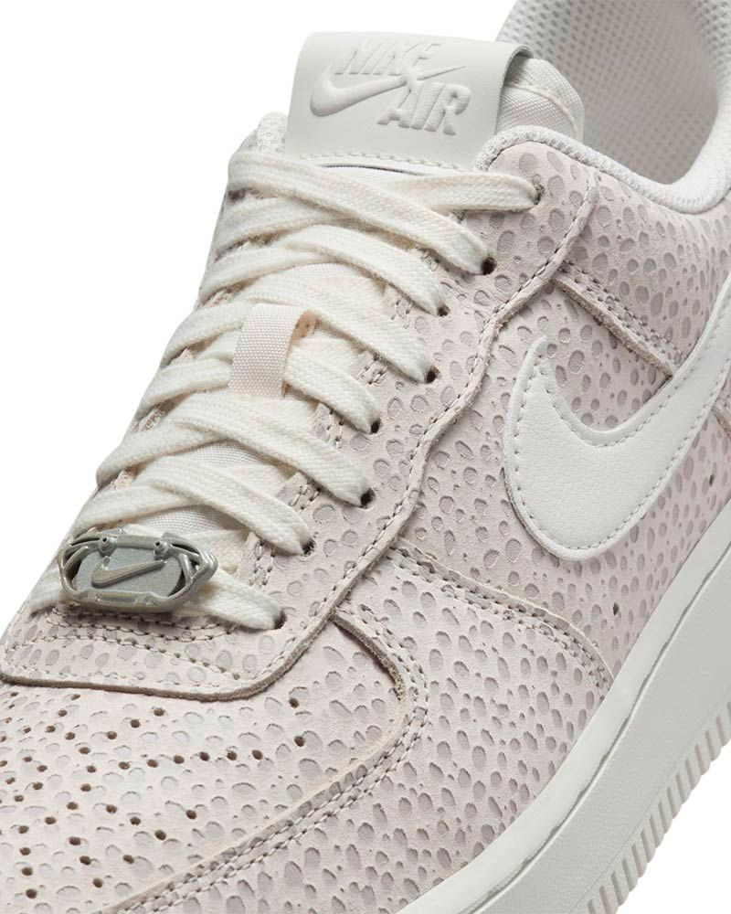 Tenis-Nike-Air-Force-1--07-Feminino