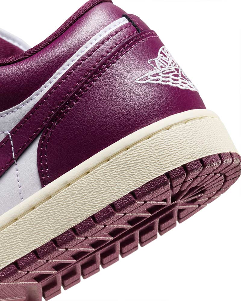 Tenis-Air-Jordan-1-Low-Feminino