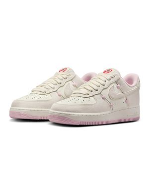 Tênis Nike Air Force 1 07 LX Feminino