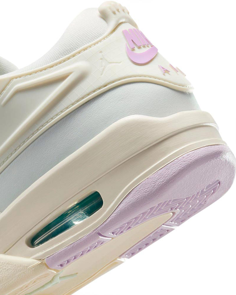 Tenis-Air-Jordan-4-Feminino