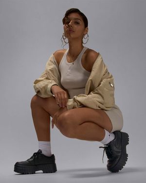 Tênis Air Jordan 1 Brooklyn Low Feminino